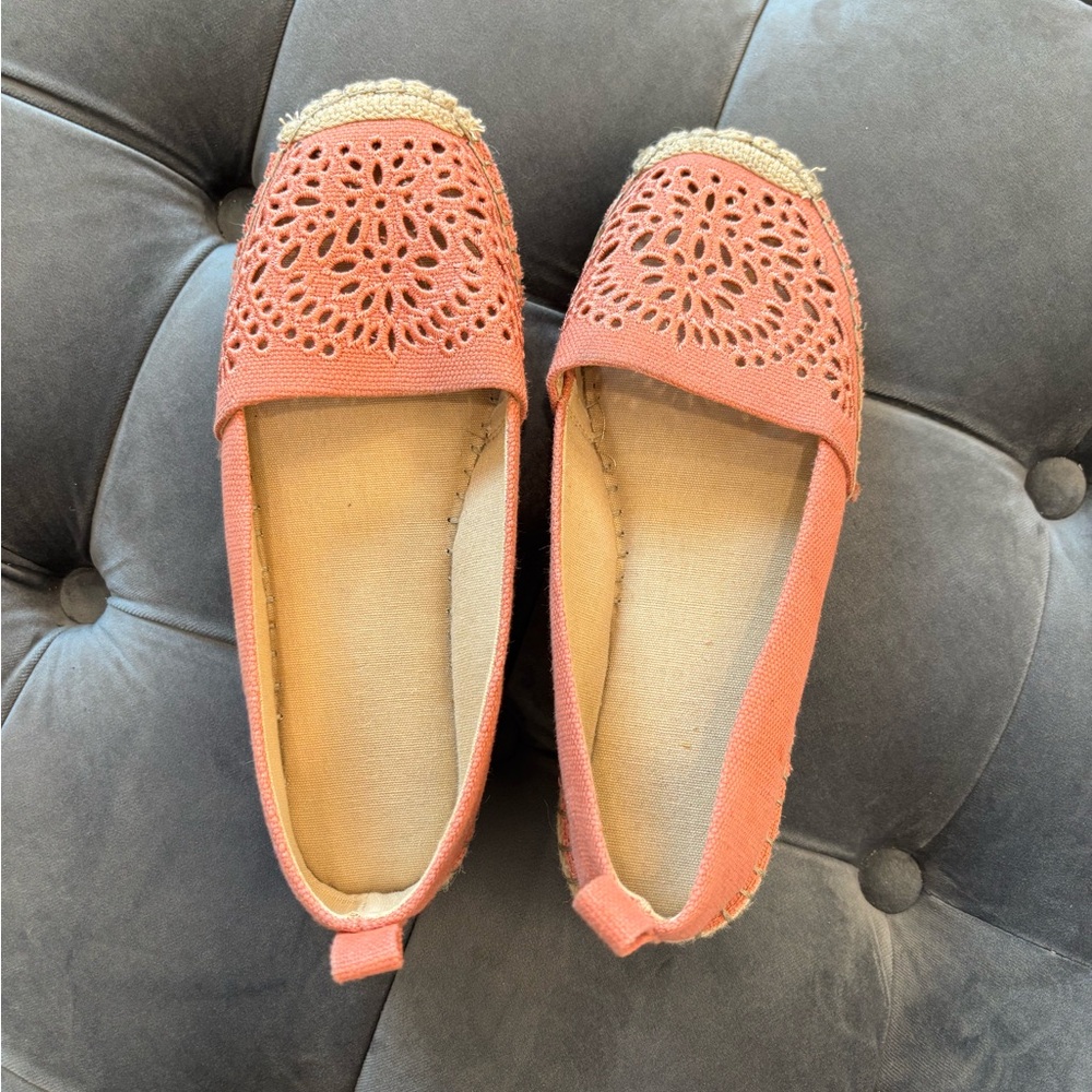 Kelly and Katie Coral Crochet Sayeva Flats